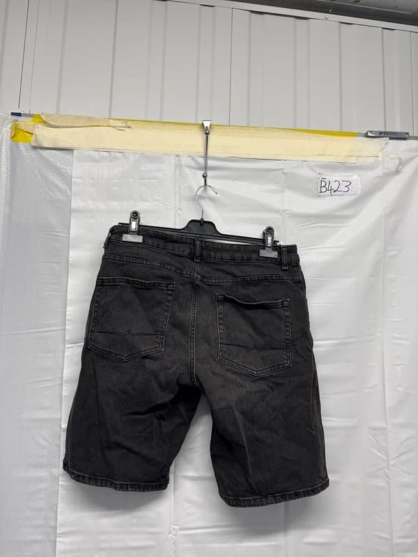 ASOS Men’s ASOS denim shorts size 34