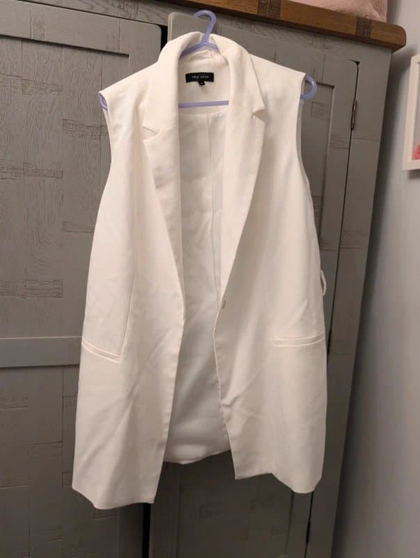 New Look White waist coat size 14 Newlook