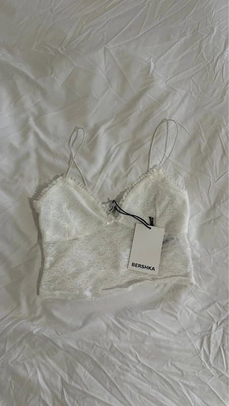 Bershka Bershka White Lace Strappy Cropped Cami Top - Small