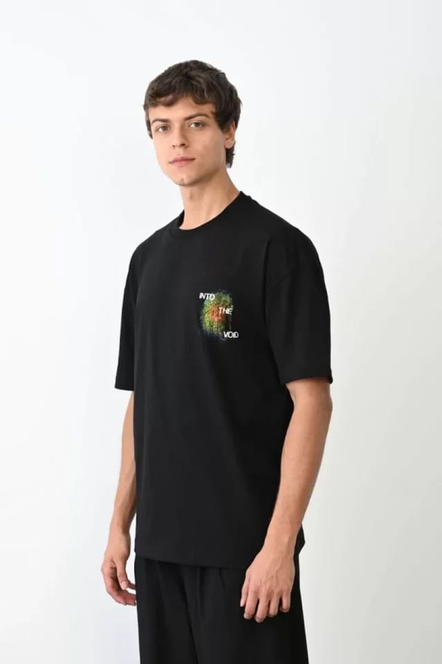 Janes Janes Men's Oversized Crew Neck Graphic Print Short Sleeve T-Shirt in Black - 2