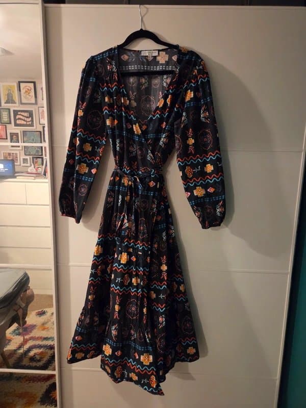 Never Fully Dressed Ladies Never Fully Dressed Vibrant Printed Wrapped Dress, Size 16, Excellent Condition
