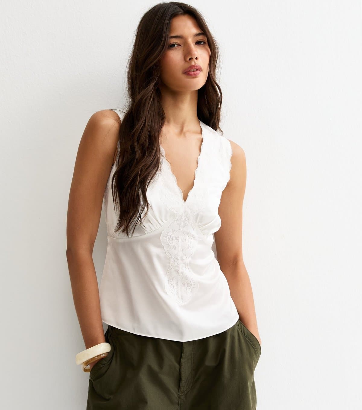 New Look Women's Off White Satin Lace Trim Cami Top New Look