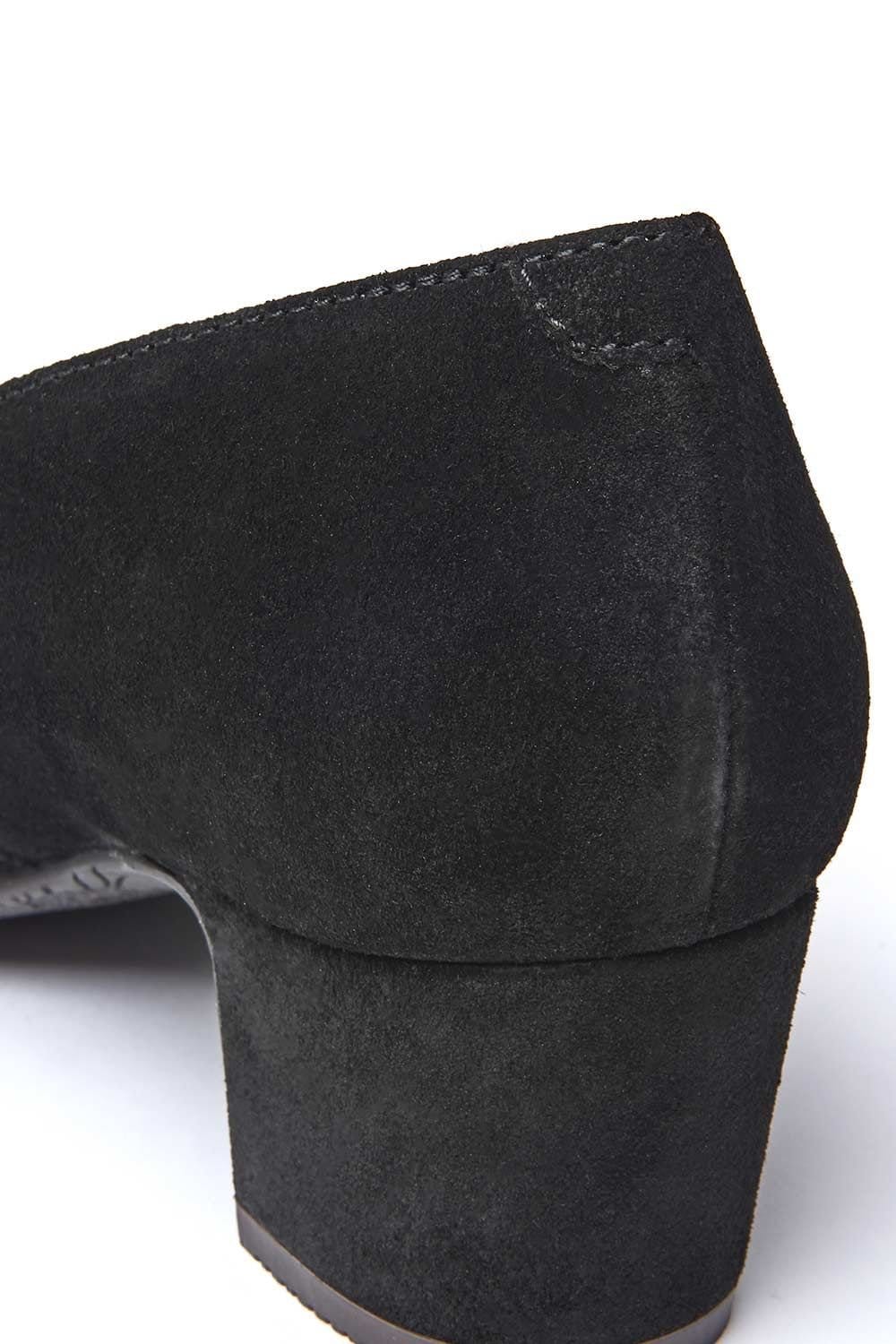 Moshulu Moshulu Women's 'Keel Suede' Court Shoes in Black - 4