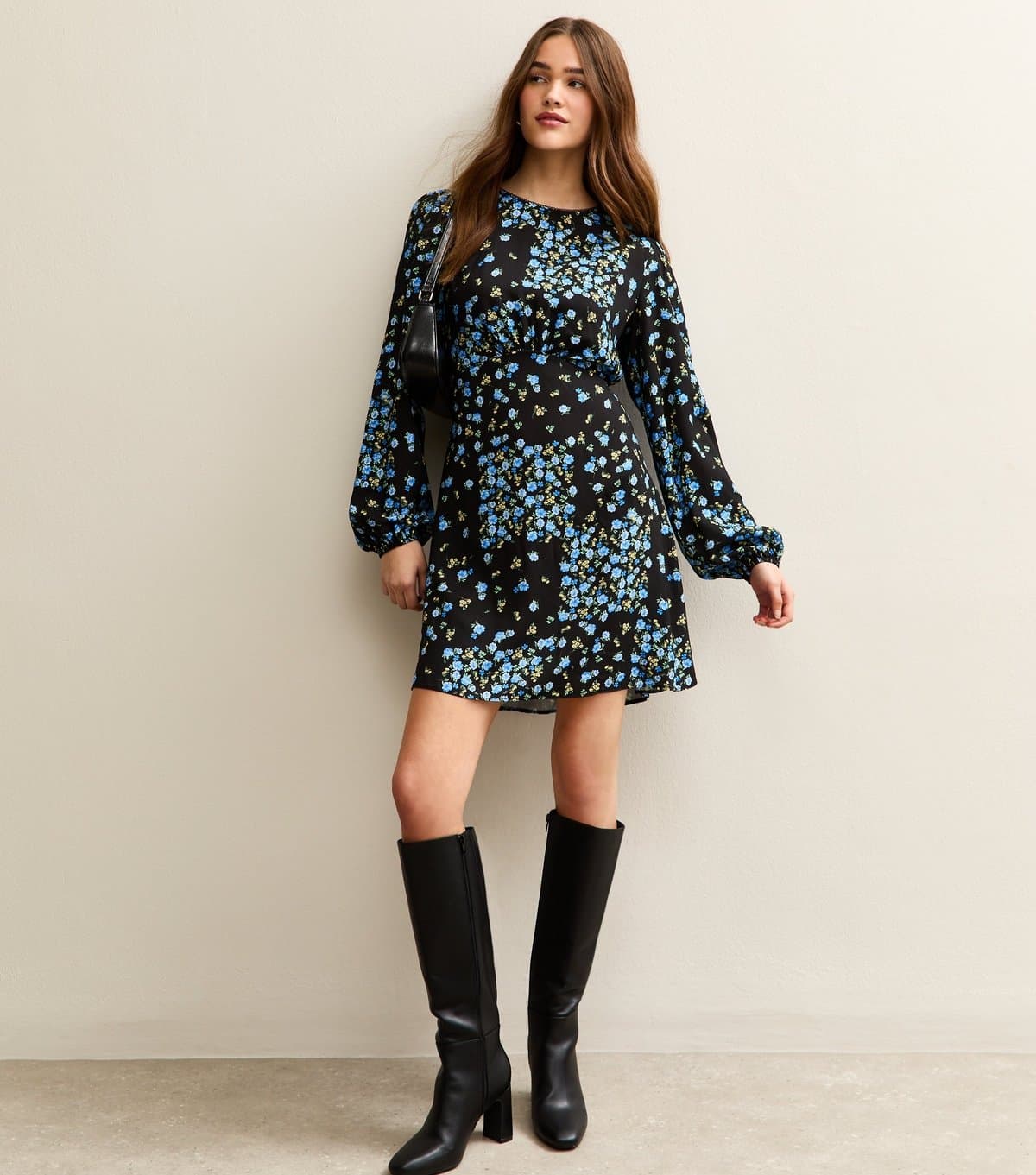 New Look Women's Black Rose Print Long Sleeve Mini Dress New Look