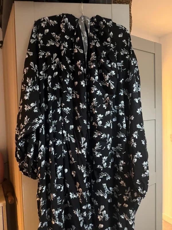 eazy dresses Eazy Dresses Black Floral Salah Prayer Address With Hijab Attached -Regular