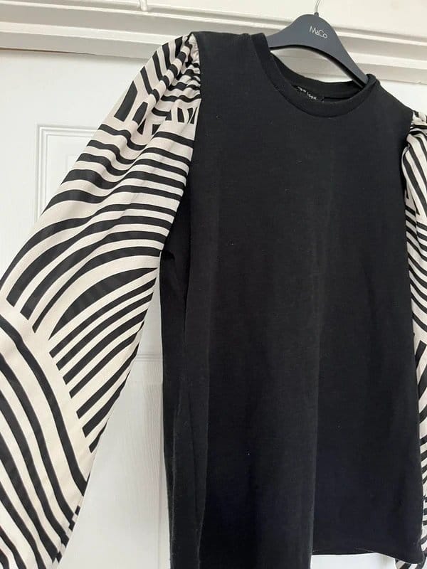 New Look Black long sleeved top with silk sleeves - 1