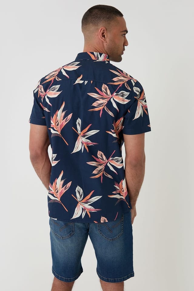 Threadbare Threadbare Men's Tropical Leaf Print Cotton Short Sleeve Shirt in Navy - 2