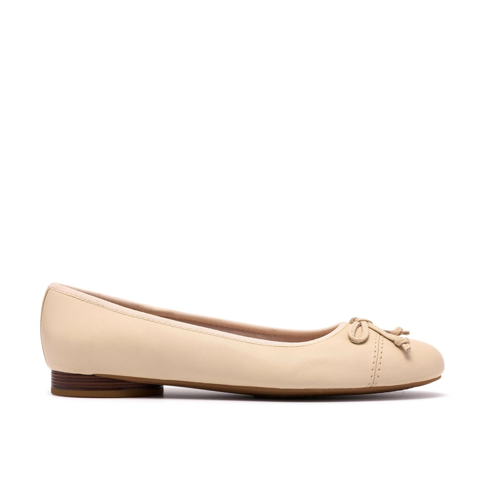 Clarks Clarks Women's Loreleigh Rae Cream Leather Ballet Pumps