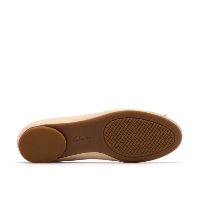 Clarks Clarks Women's Loreleigh Rae Cream Leather Slip Ons, Ballet Pumps - 3
