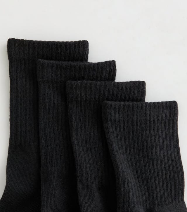 New Look Pack of 4 Black Plain Ribbed Tube Socks New Look - 2