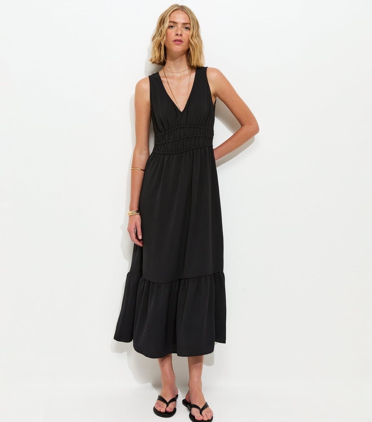 New Look Women's Black Ruched Waist V-Neck Midi Dress New Look