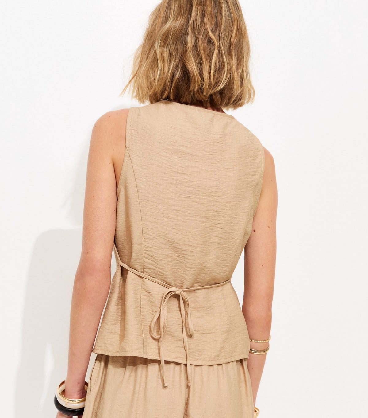 New Look Women's Camel Gold Tone Textured Buttons Waistcoat New Look - 4