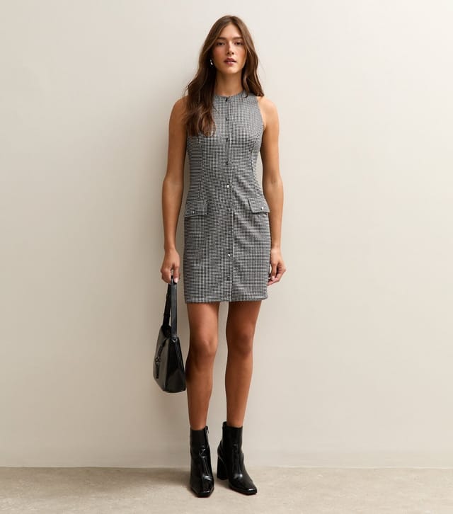 New Look Women's Black Checked Button Up Mini Pinafore Dress New Look - 3
