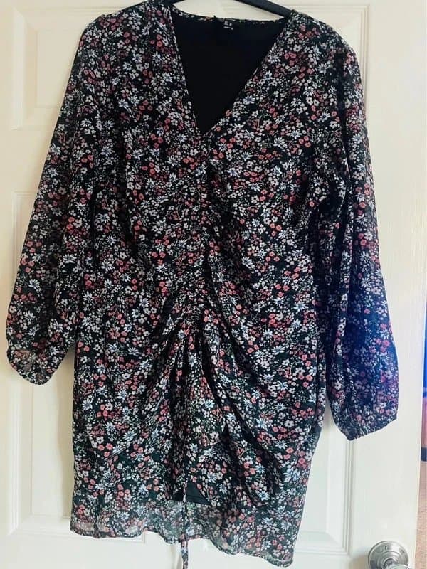 New Look Flowery dress