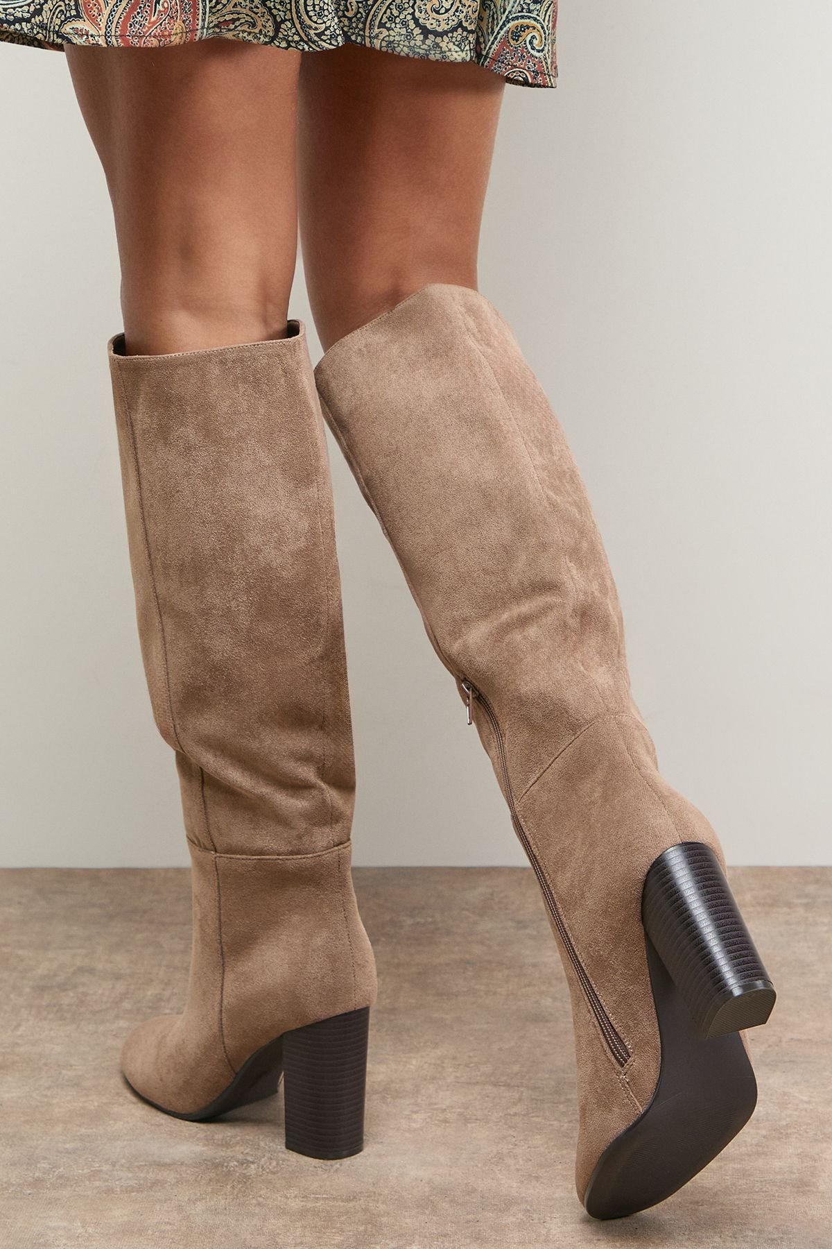 Oasis Oasis Women's Tamsin Faux Suede Stacked High Block Heel Knee Boots in Beige - 4