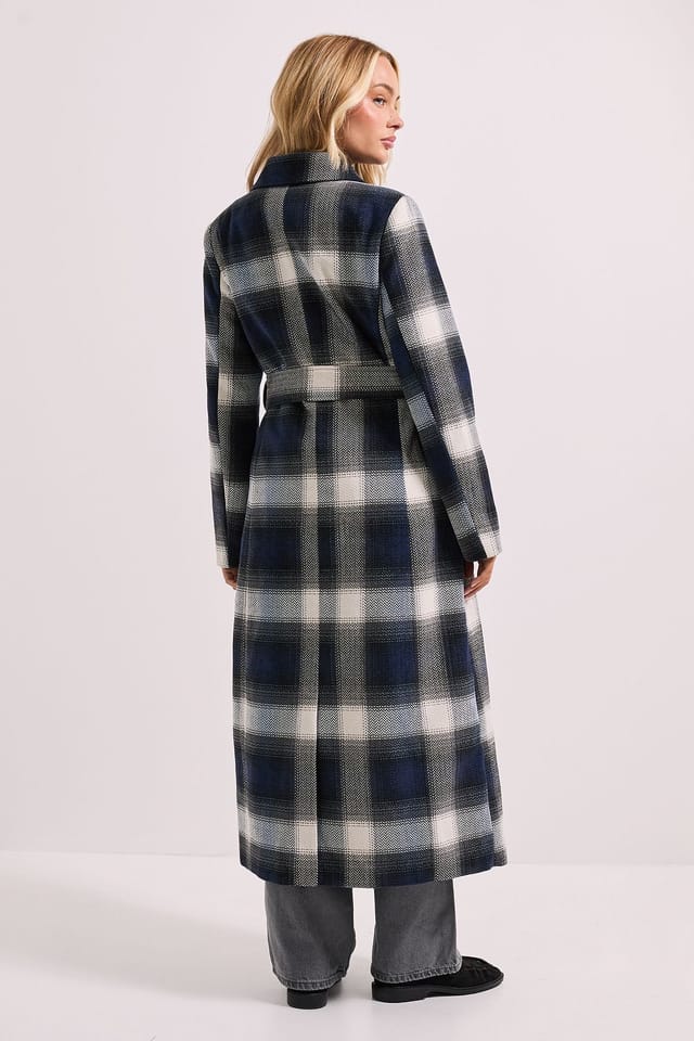 Dorothy Perkins Dorothy Perkins Women's Check Detail Fur Cuff Detail Belted Coat in Navy - 3