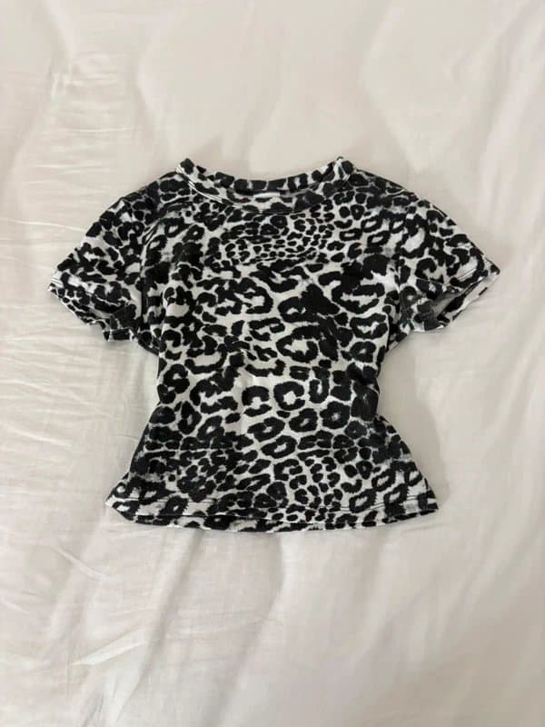 Bershka cute leopard print baby tee