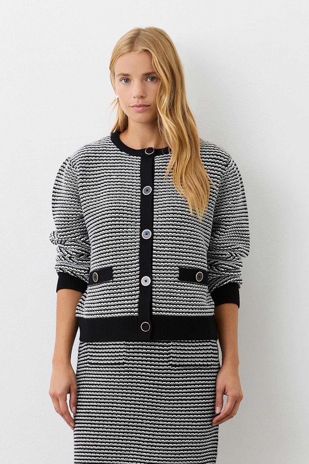 Finery London Finery London Women's Emery Textured Knit Cardigan in Black