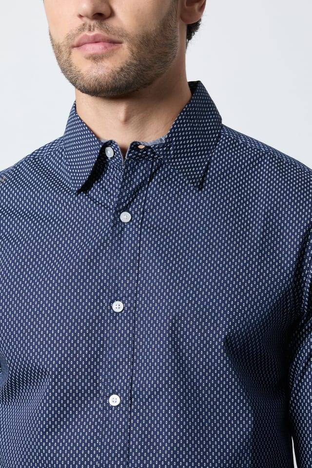 Maine Maine Men's Navy Geometric Print Long Sleeve Shirt - 2