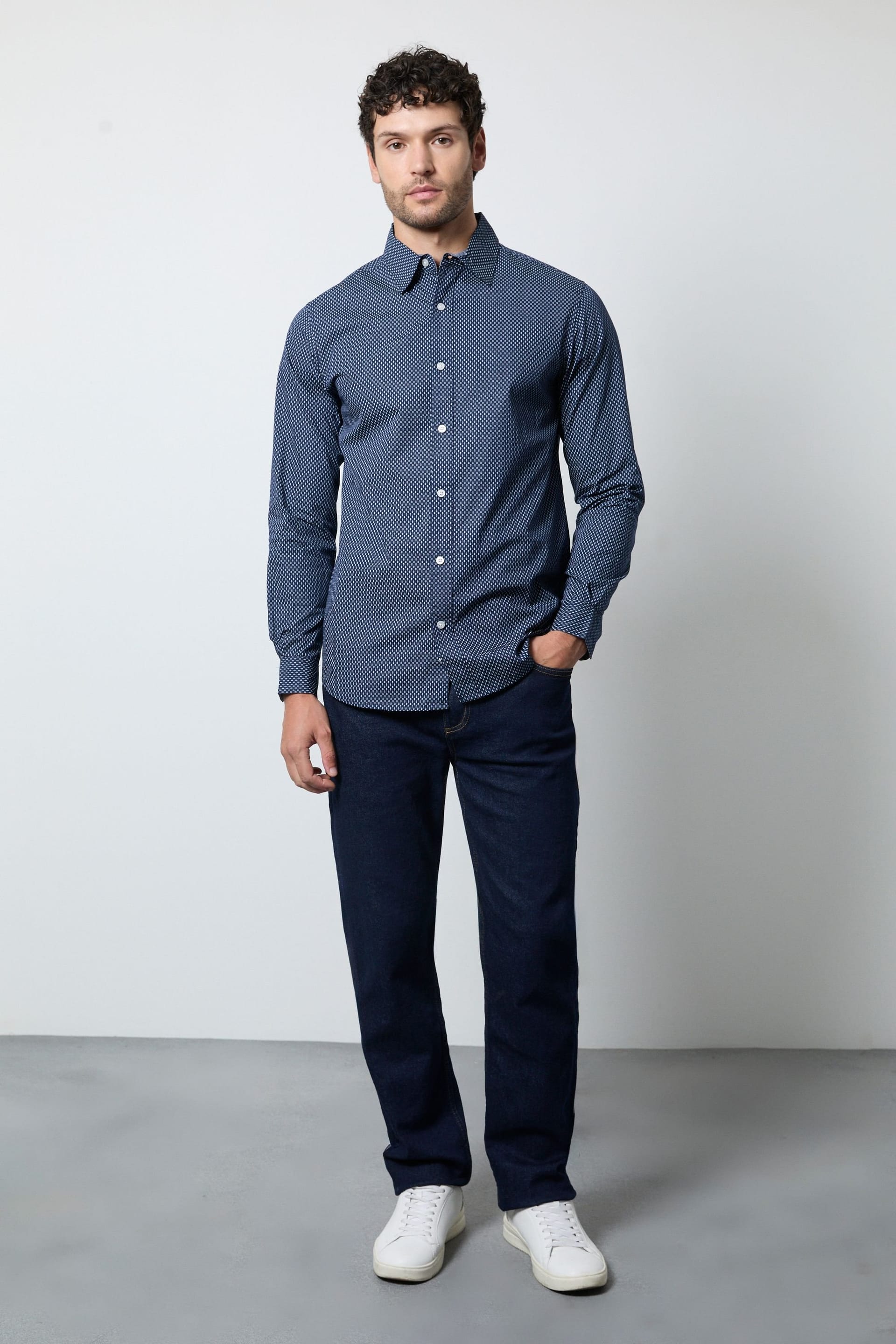 Maine Maine Men's Navy Geometric Print Long Sleeve Shirt - 4