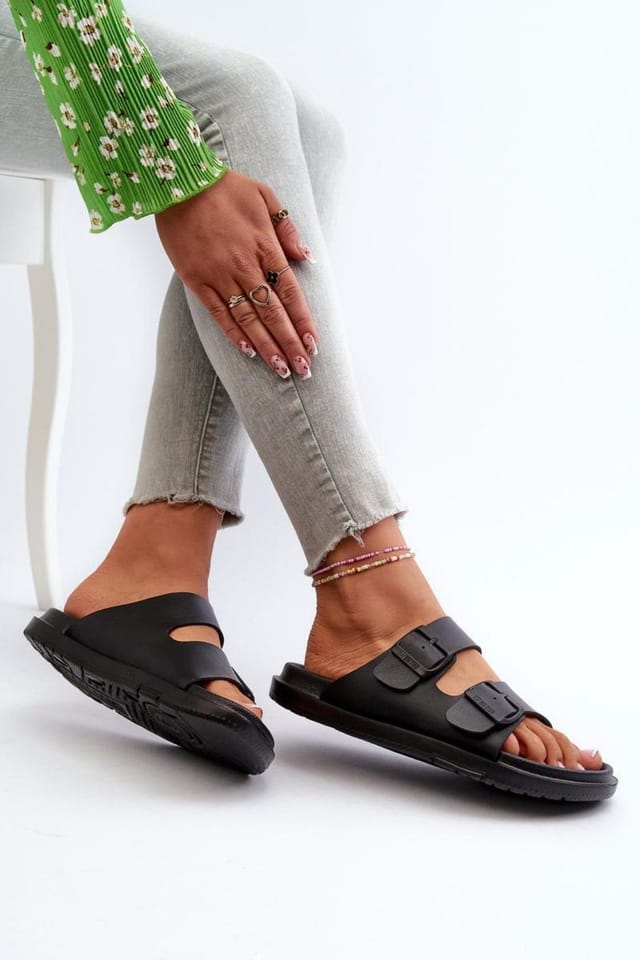 Love Lace Love Lace Women's Big Star EVA Foam Adjustable Strap Comfortable Flip Flops in Black - 3