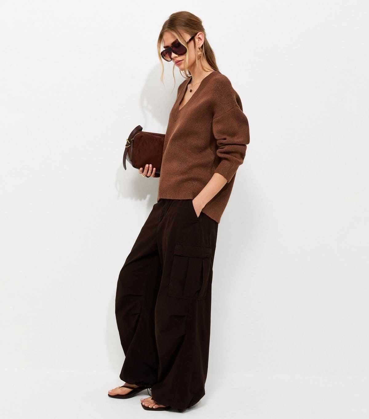 New Look Women's Rust Compact Knit Oversized V-Neck Jumper New Look - 4