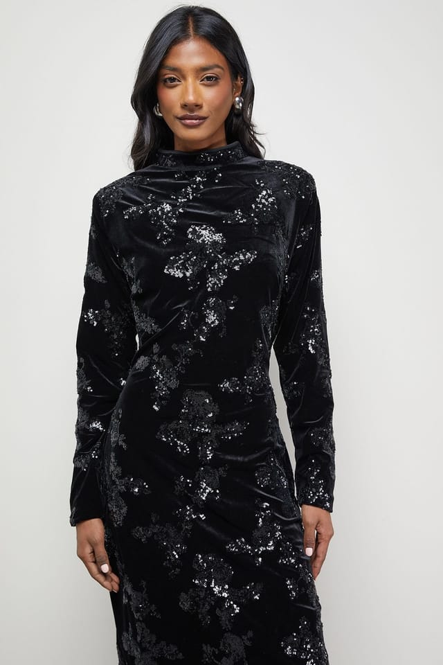 Warehouse Warehouse Women's Velvet Sequin High Neck Backless Midaxi Dress in Silver - 2