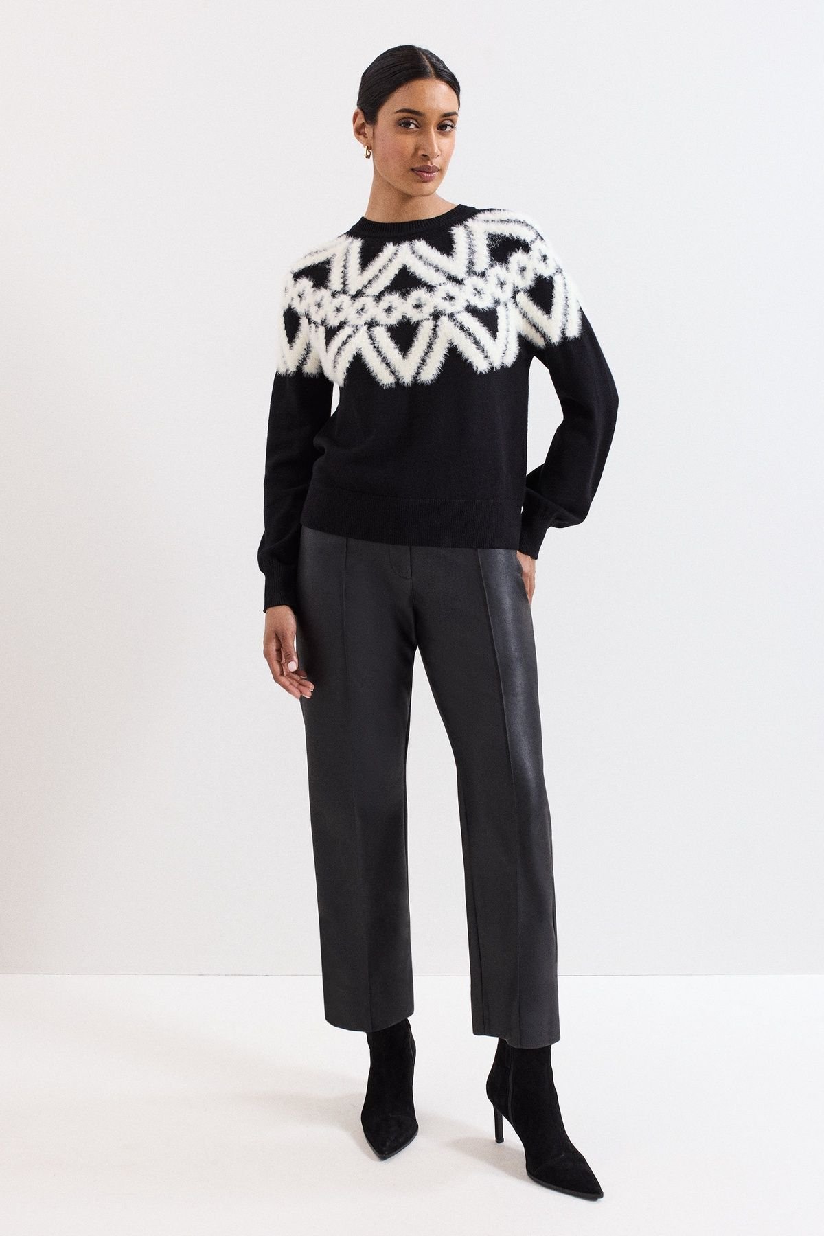 Phase Eight Phase Eight Women's Kenzie PU Cropped Trouser in True Black - 3