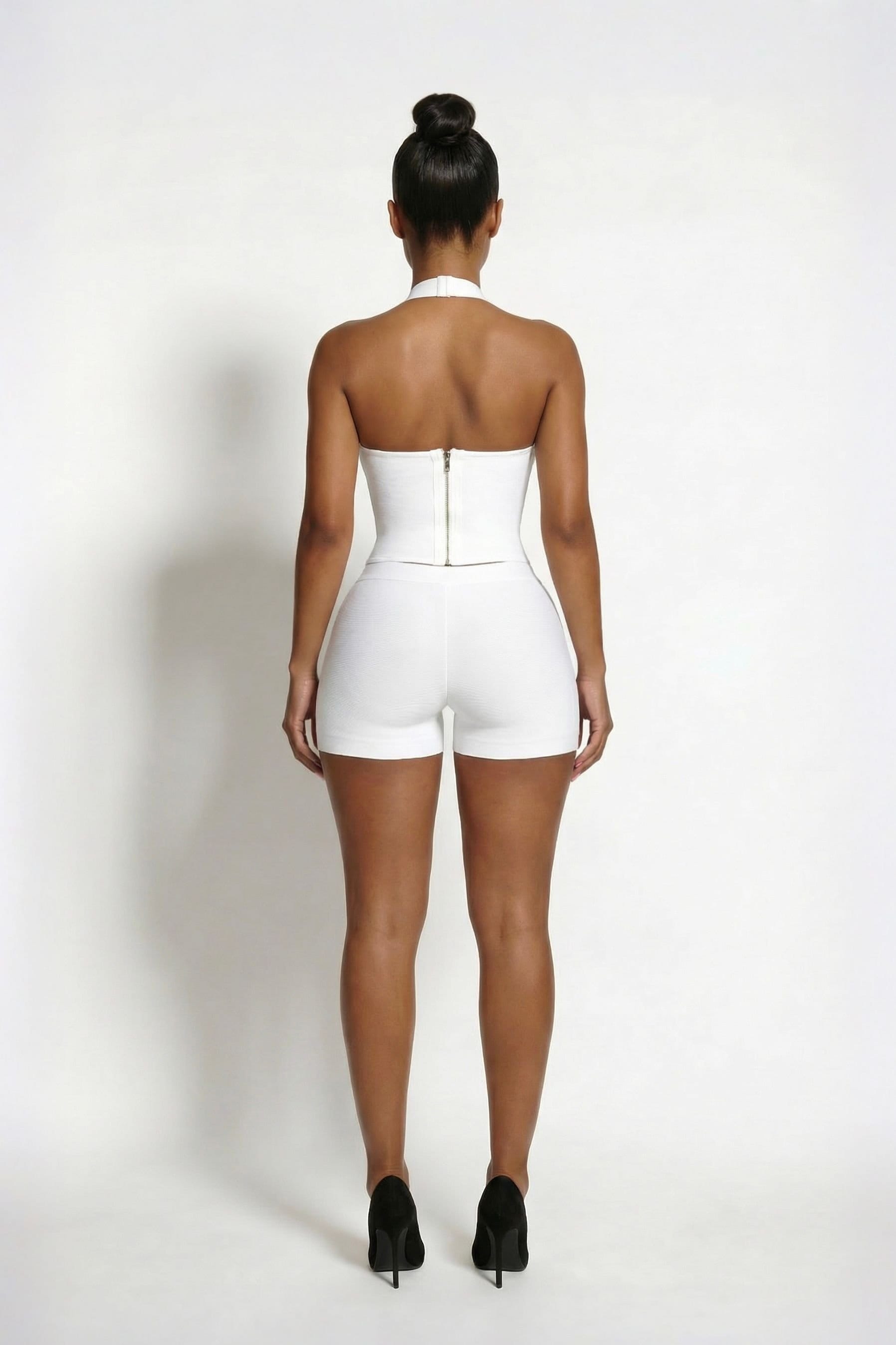 LEMONLUNAR LEMONLUNAR Women's Zariah Sculpt Halter Bandage Top, White - 4