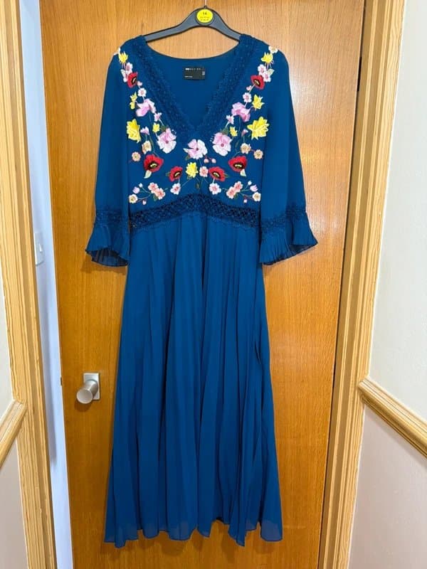 ASOS Design ASOS Design Navy formal dress