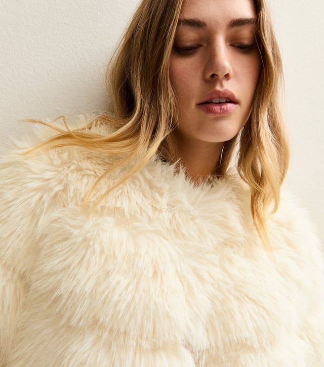 New Look Women's Off White Panelled Faux Fur Jacket New Look - 2