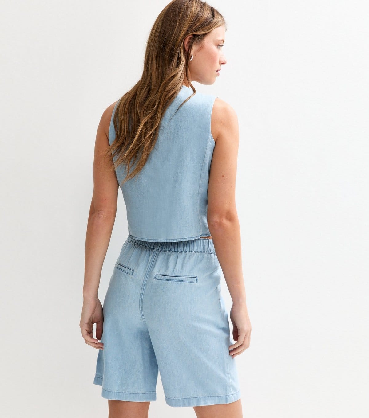 New Look Women's Light Blue Cropped Soft Denim Waistcoat New Look - 4