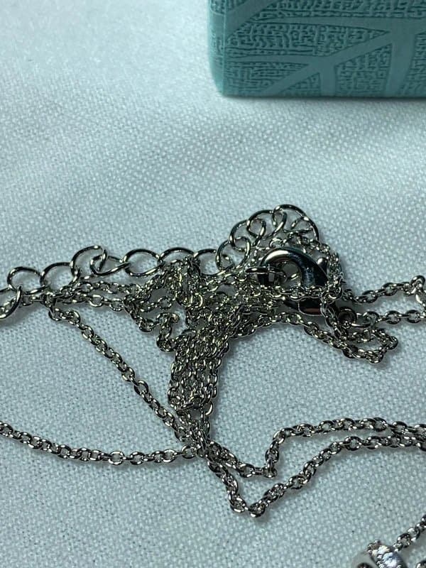 mondora Mondora Women's Elegant Silver Love Heart Necklace With Swarovski Crystals