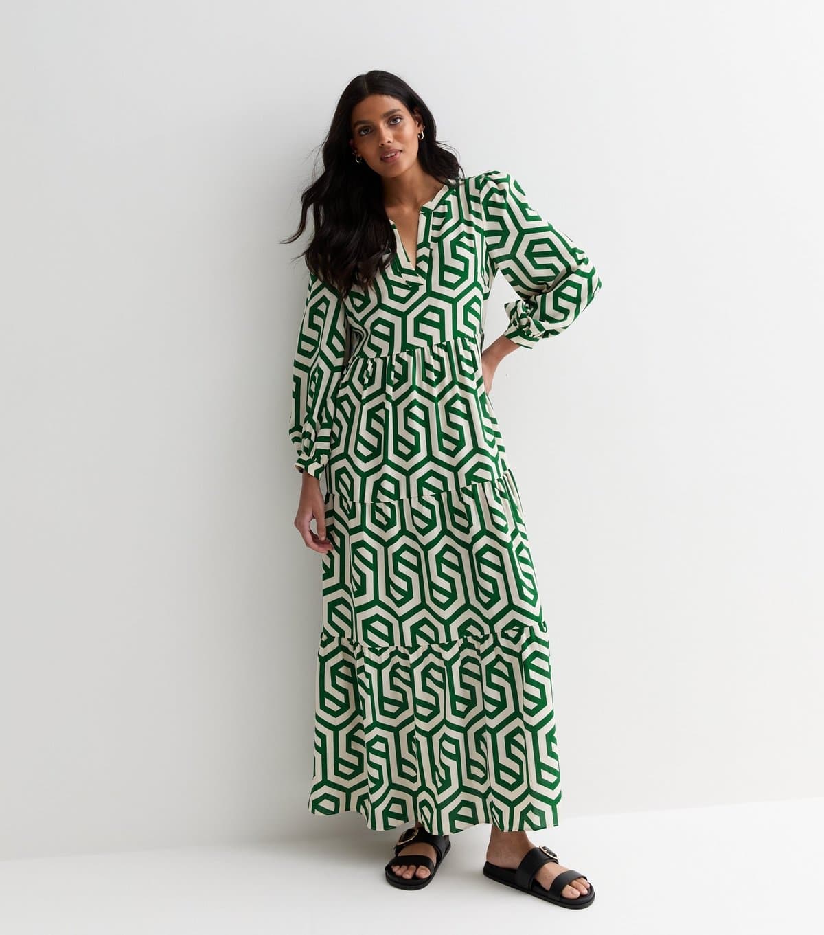 Gini London Women's Green Abstract Print Long Sleeve Maxi Dress Gini London New Look
