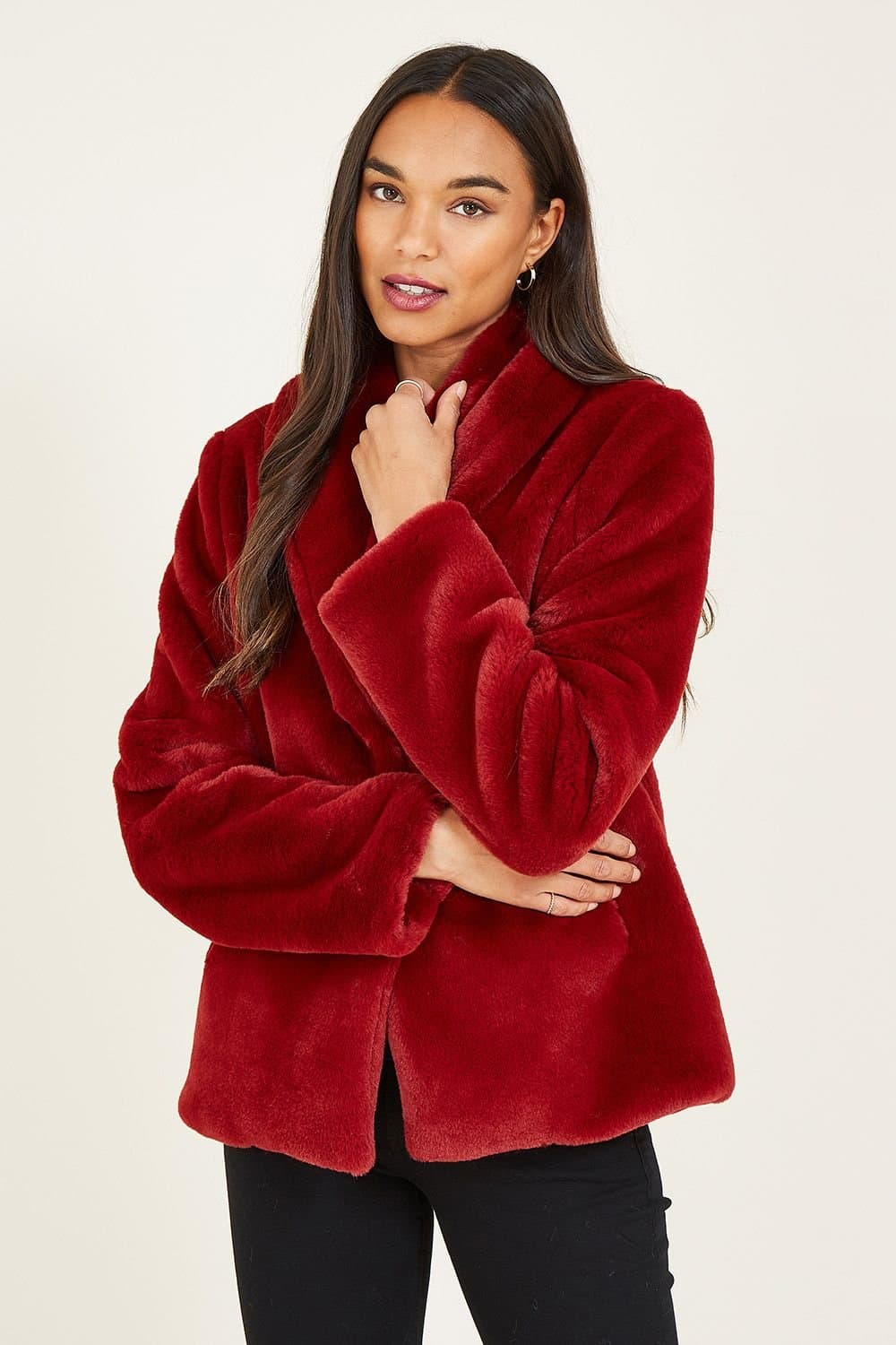 Yumi Yumi Women's Red Short Wrap Faux Fur Coat