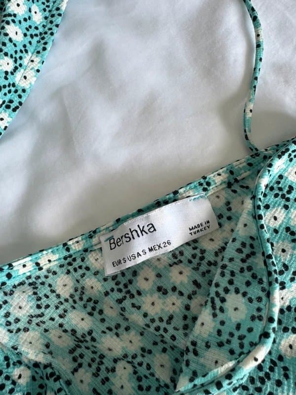 Bershka Pretty flower top Bershka