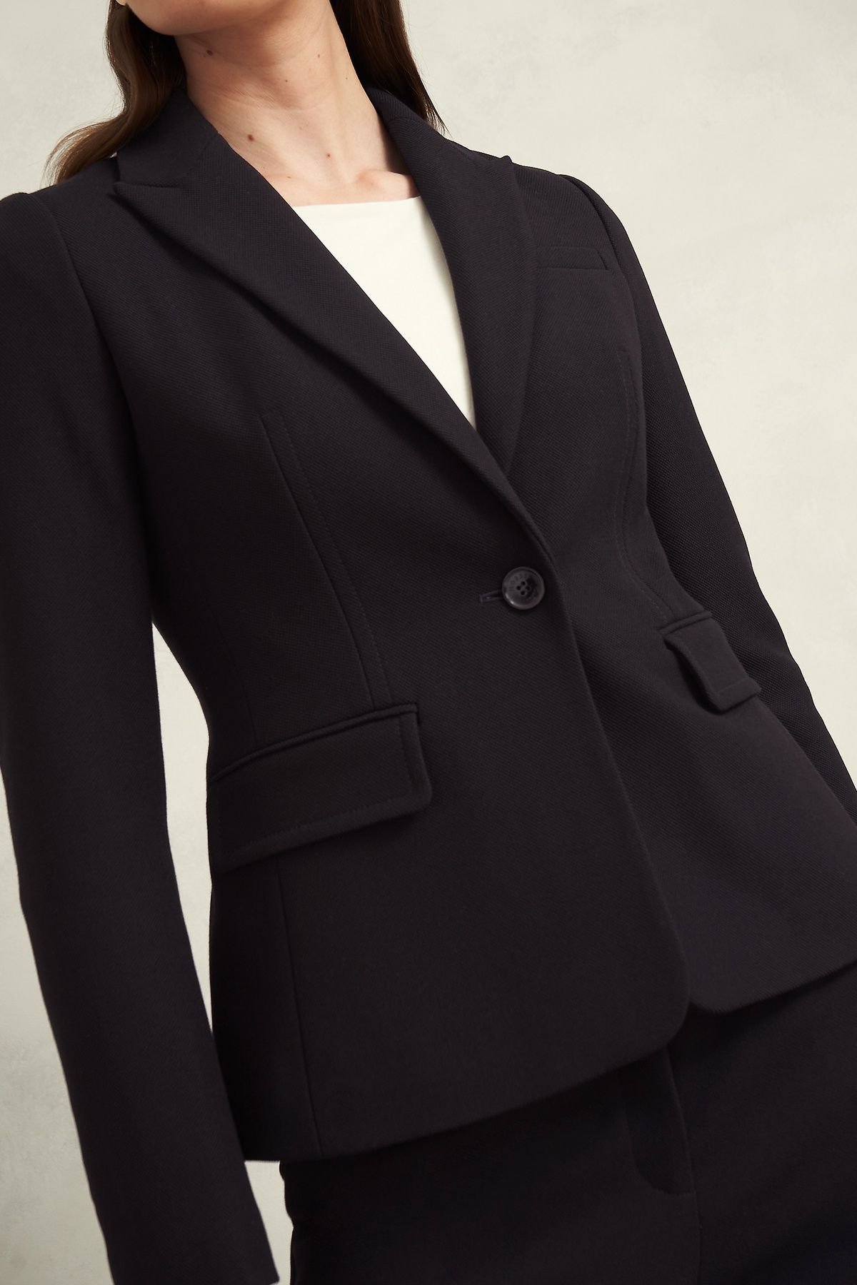 Hobbs London Hobbs London Women's Mia Jacket in Black - 3