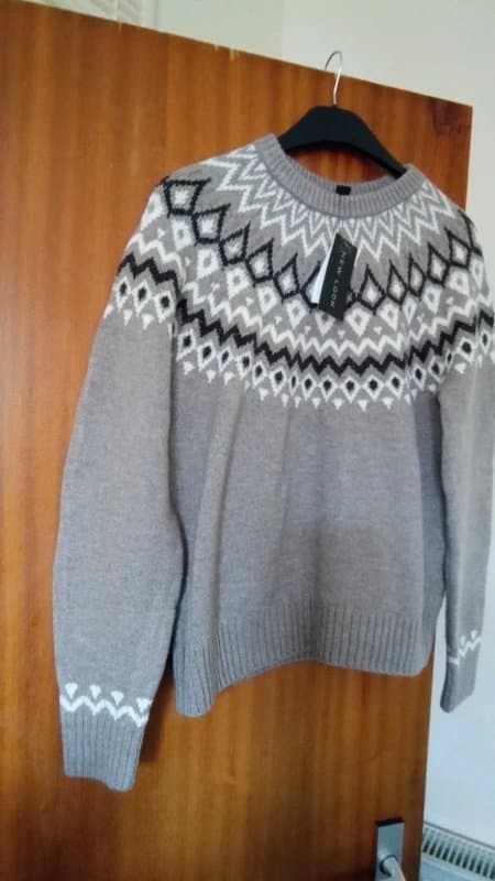 New Look Lady's Jumper Size M 12-14 ivory 🐫 pattern