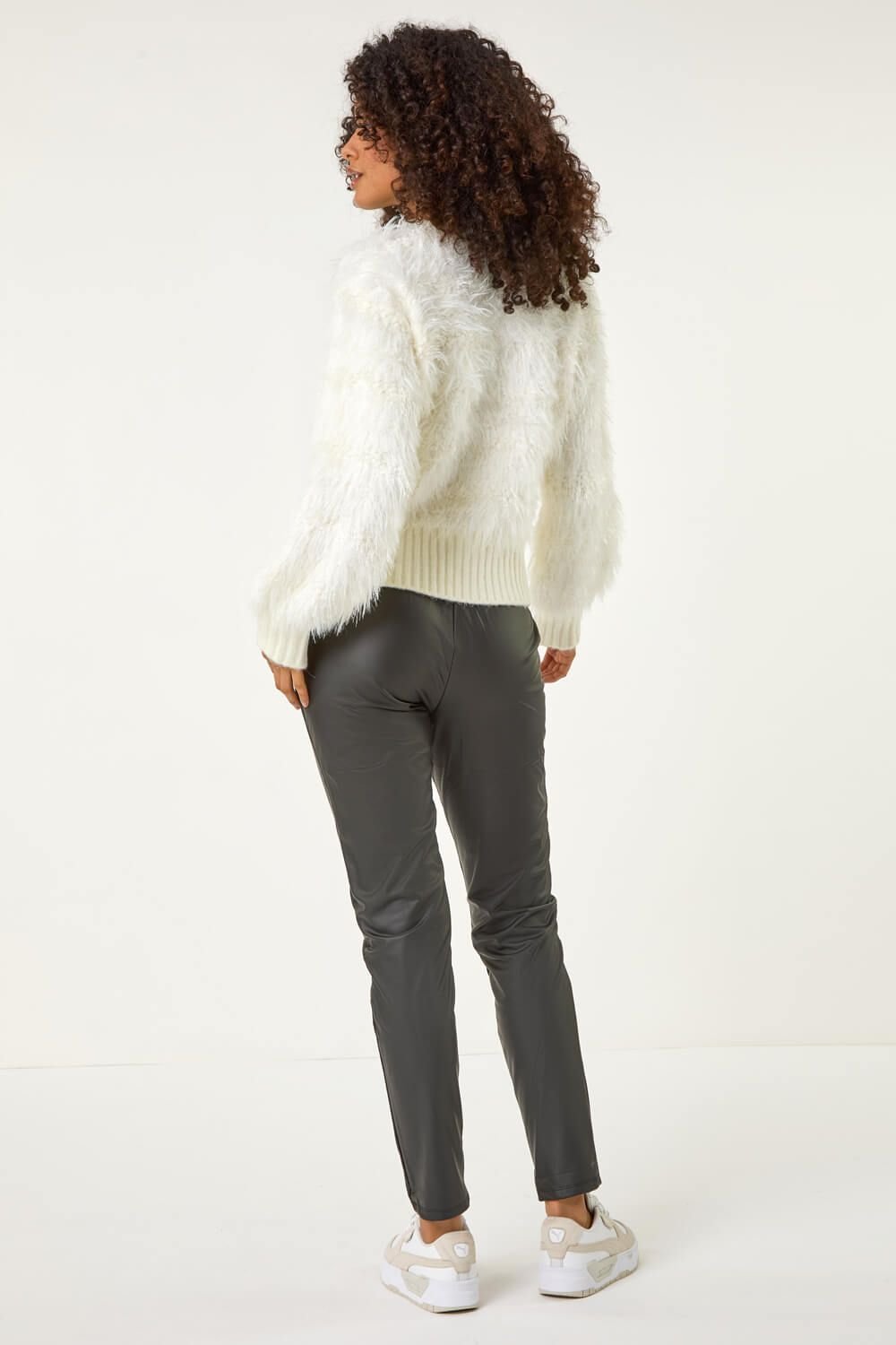 Dusk Dusk Women's Fluffy Knit Jumper in Ivory - 3