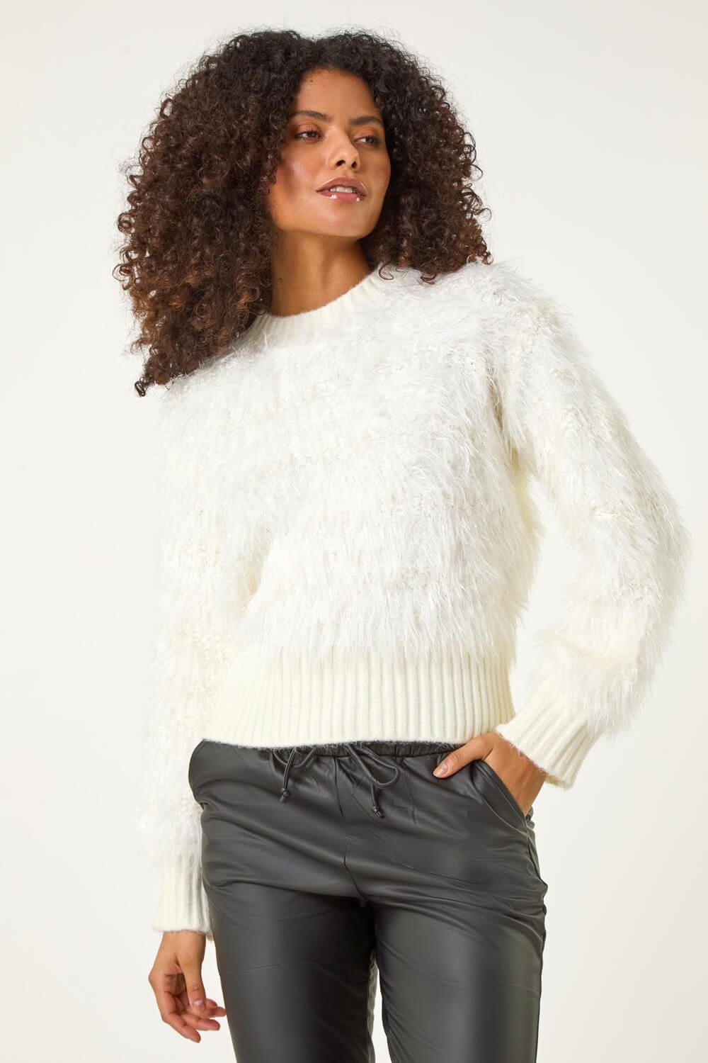 Dusk Dusk Women's Fluffy Knit Jumper in Ivory - 4