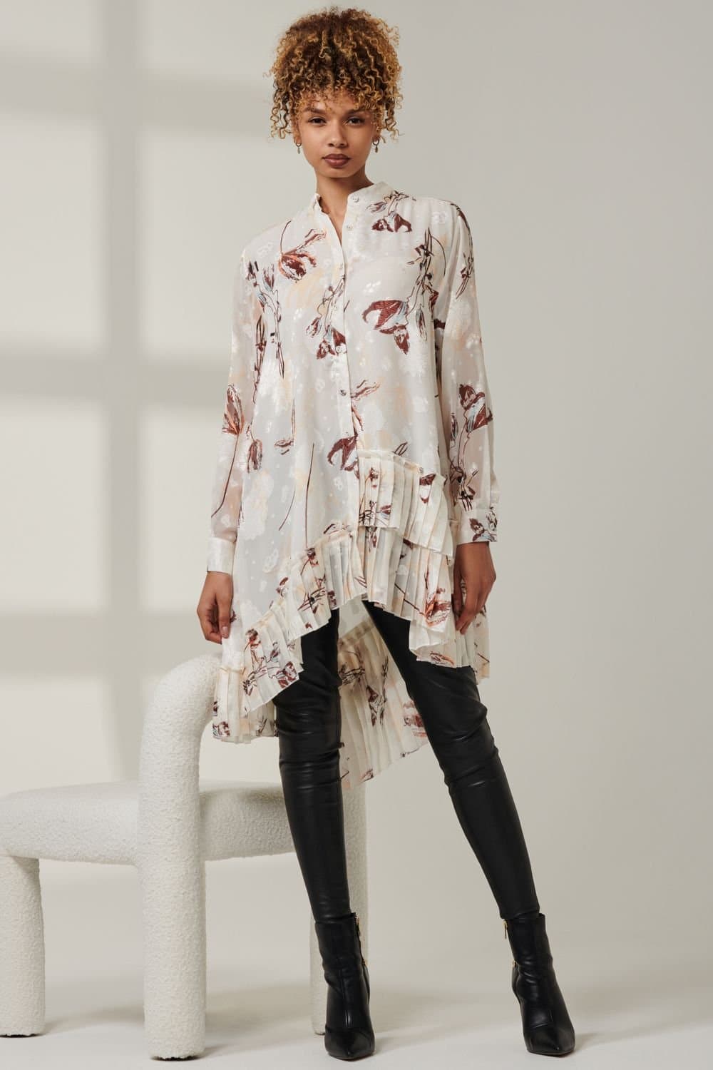 Jolie Moi Jolie Moi Women's Asymmetric Tiered Hem Shirt in Cream