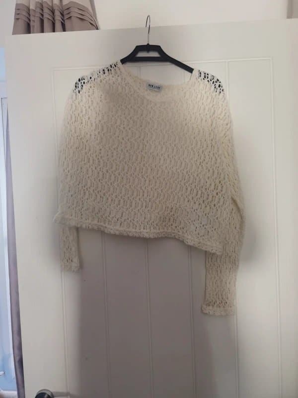 New Look Crocheted crop top