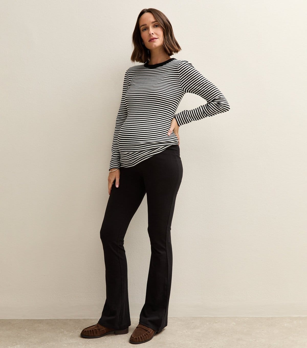 New Look Women's Maternity Black Jersey Kick Flare Leggings New Look - 4