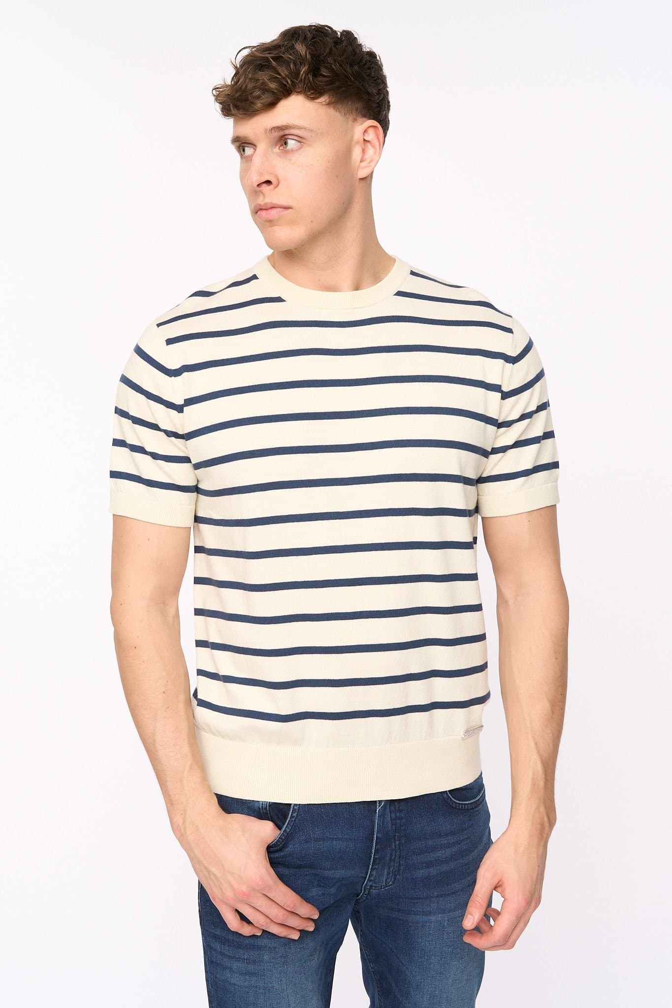 Duck&Cover Duck&Cover Men's Norwell Structured Knitted Stripe T-Shirt in Light Stone