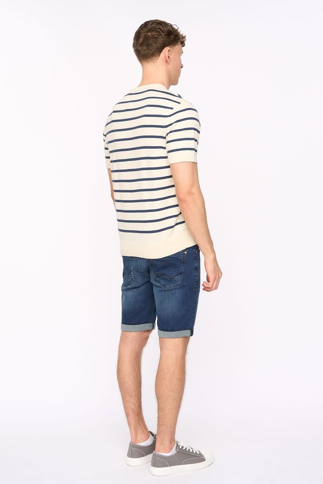 Duck&Cover Duck&Cover Men's Norwell Structured Knitted Stripe T-Shirt in Light Stone - 3