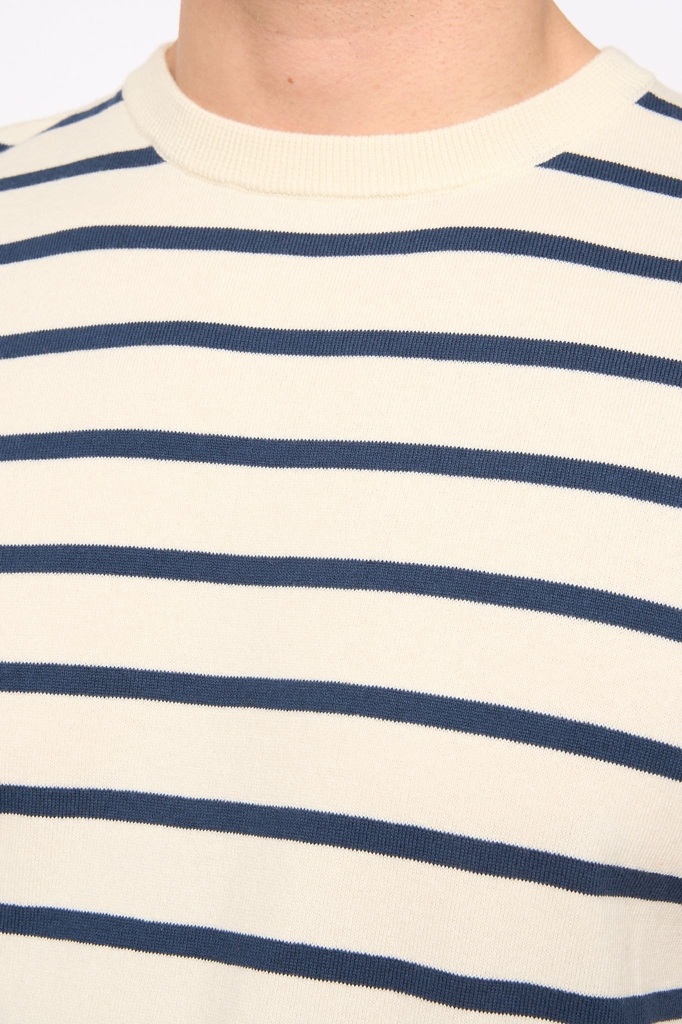 Duck&Cover Duck&Cover Men's Norwell Structured Knitted Stripe T-Shirt in Light Stone - 4