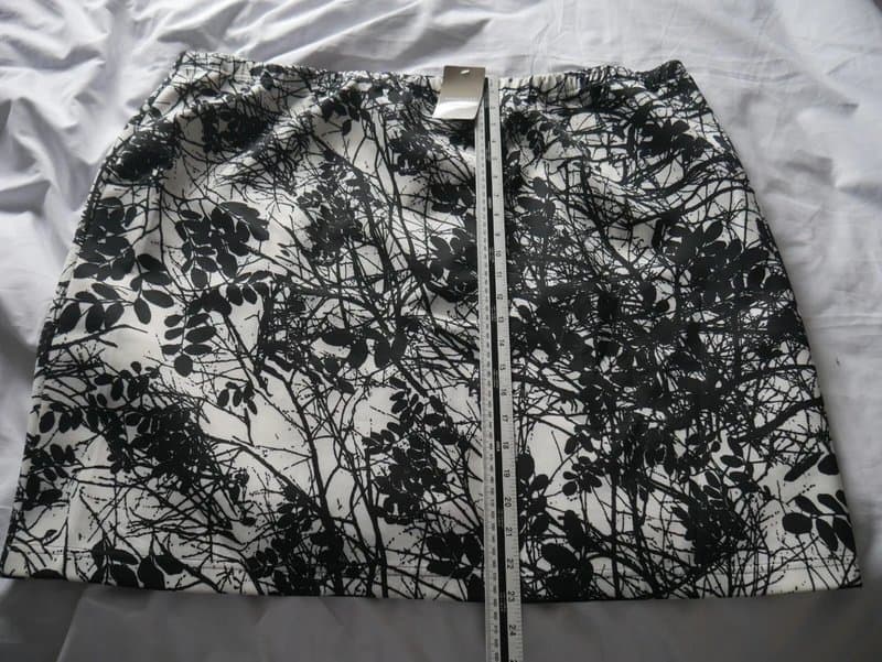 Anthology Anthology Black White Abstract Floral Print Mini Skirt UK 30 Stretch Pull On NWT