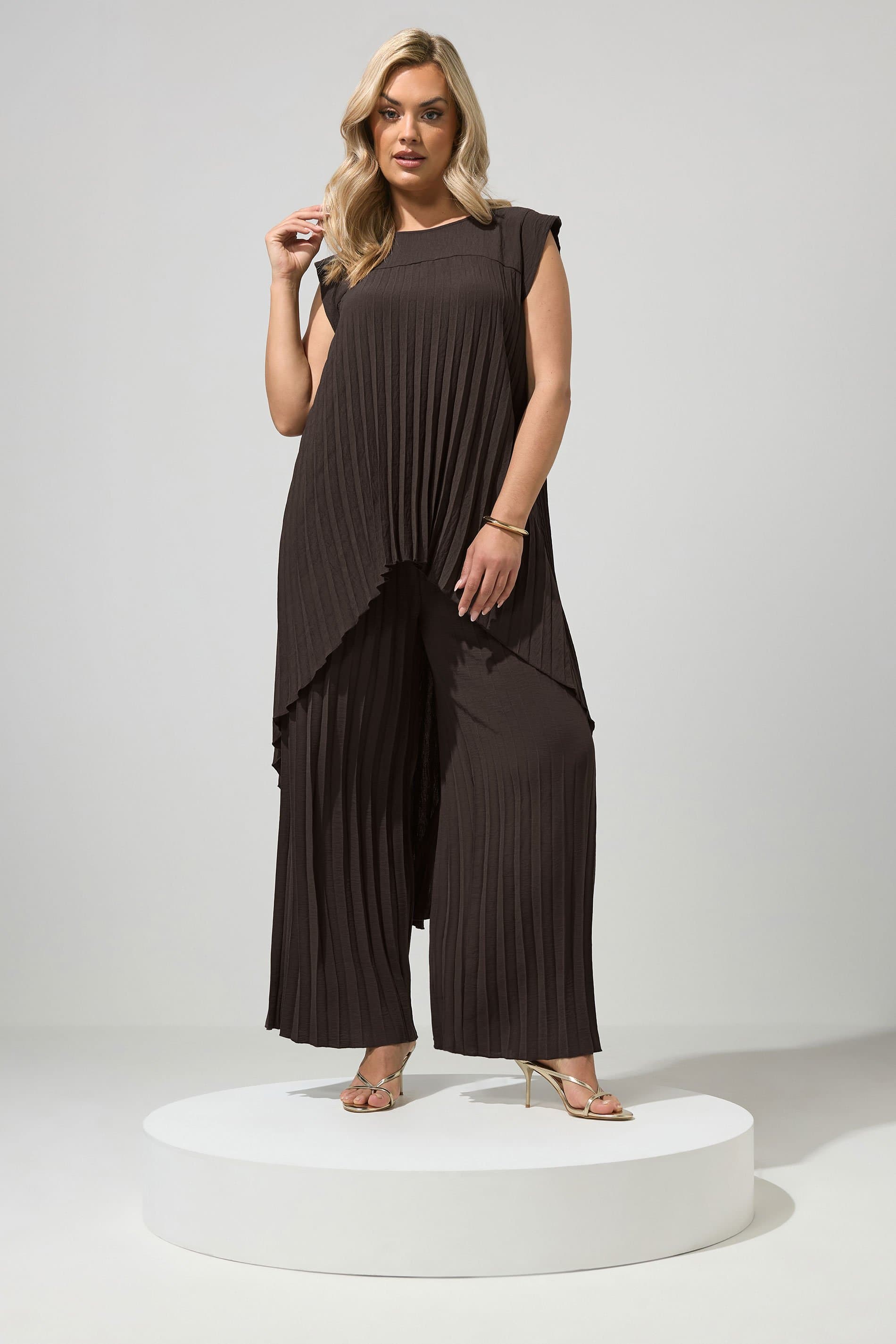 Yours London Plus Size Chocolate Brown Pleated Trousers