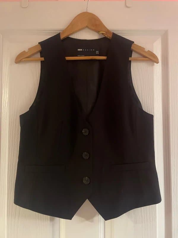 ASOS Design ASOS Design black waistcoat
