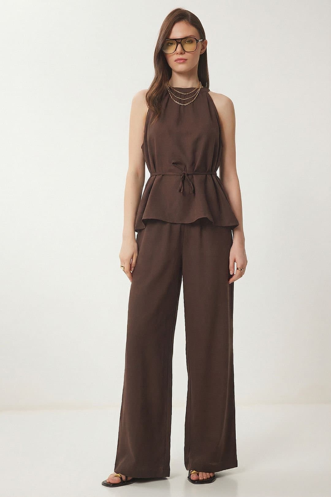 Happiness Istanbul Happiness Istanbul Women's High Waist Halter Neck Two-Piece Coordinated Set in Chocolate
